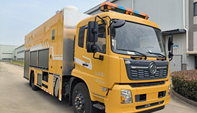救險(xiǎn)車 救險(xiǎn)車